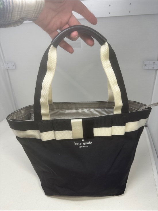 kate spade Handbags - Kate Spade tote